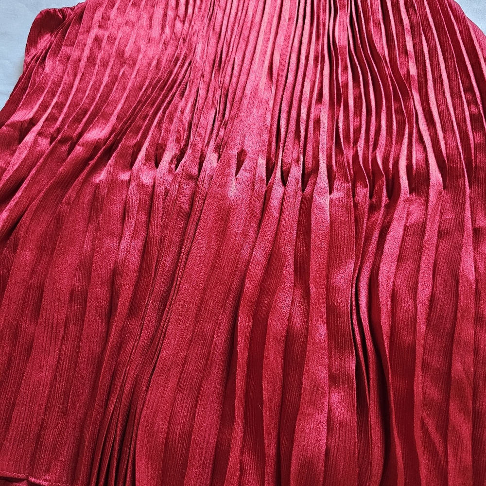 Nine West Red Elegant Femenine Pleated High Neck Sleeveless Flare Blouse Size L - Picture 5 of 9